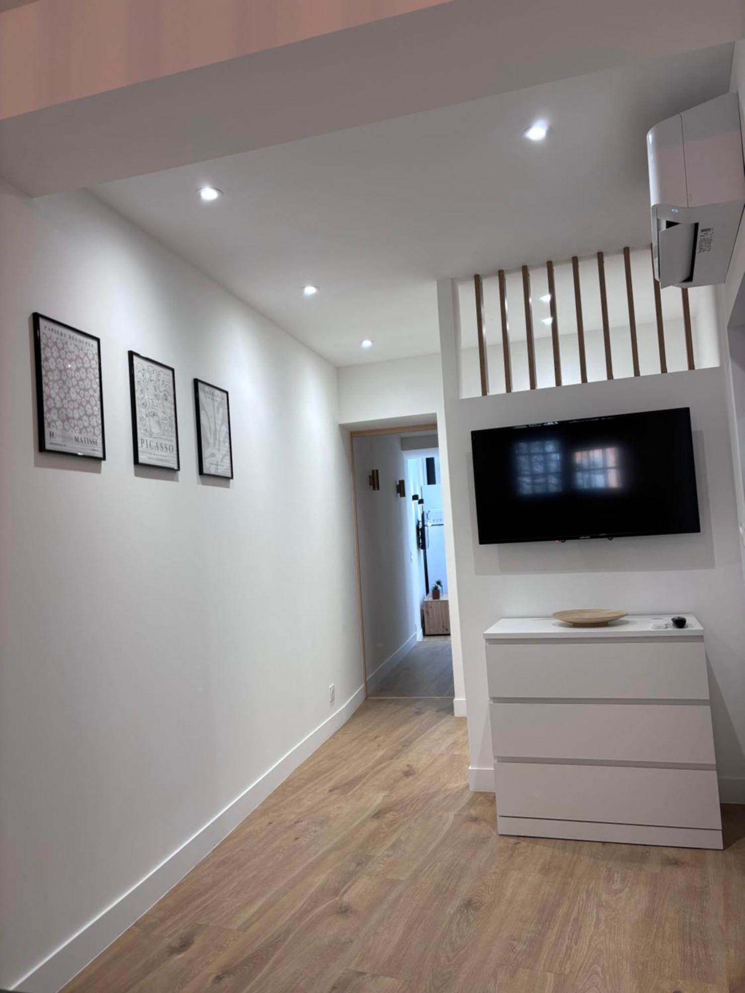 Charmant Appartement Au Coeur De Villeneuve Loubet Esterno foto